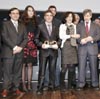 Los galardonados en los Premios Cermi.es posan junto a la Ministra de educación, Política social y Deporte